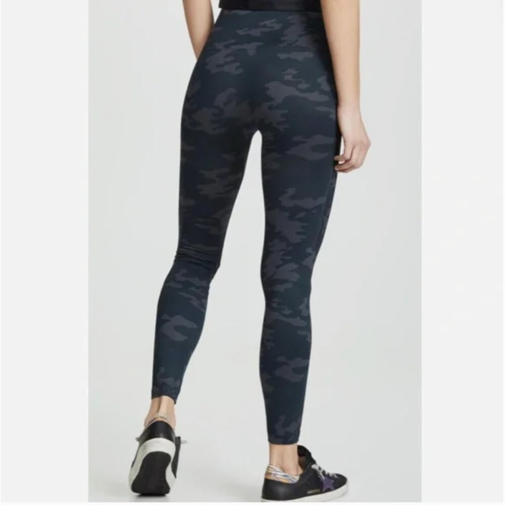 Spanx Look at Me Now Camo Seamless Leggings